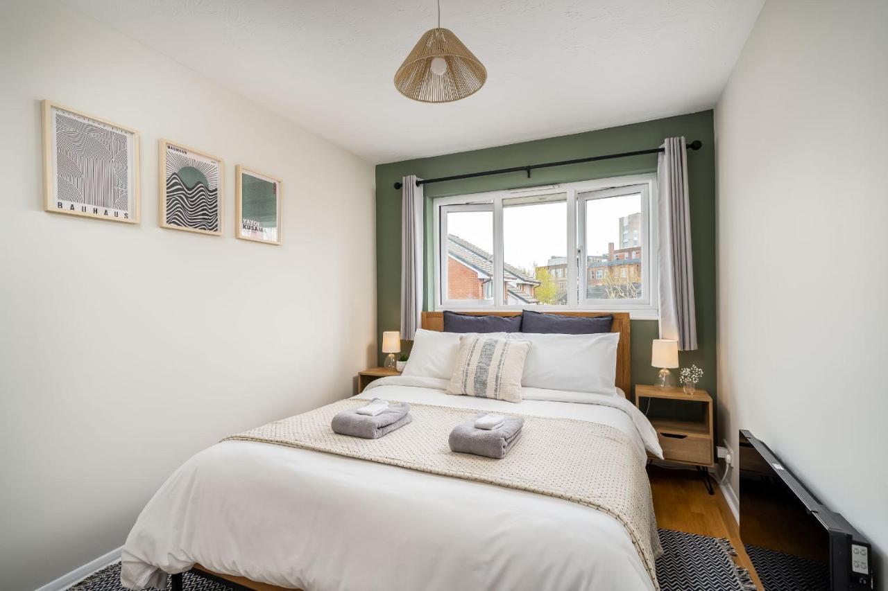 Homely And Stylish Bermondsey Apartment With Parking ロンドン エクステリア 写真